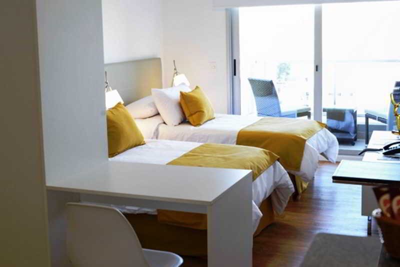 Merit Montevideo Apart & Suites Exterior photo