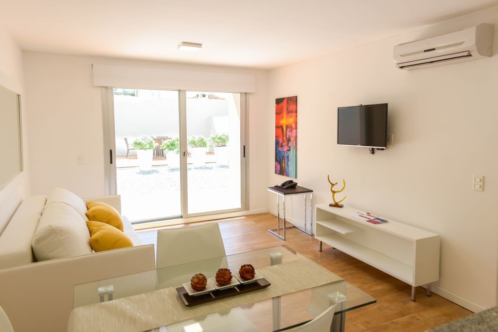 Merit Montevideo Apart & Suites Exterior photo