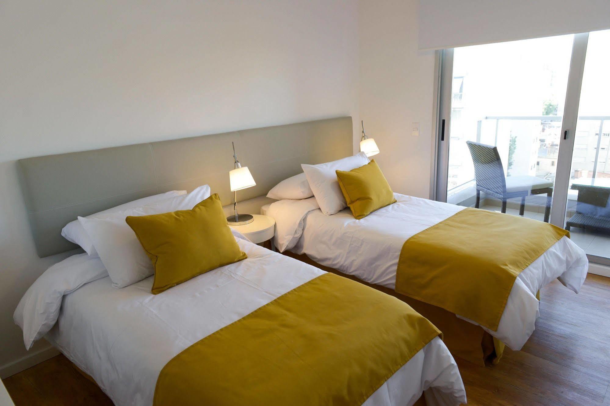 Merit Montevideo Apart & Suites Exterior photo